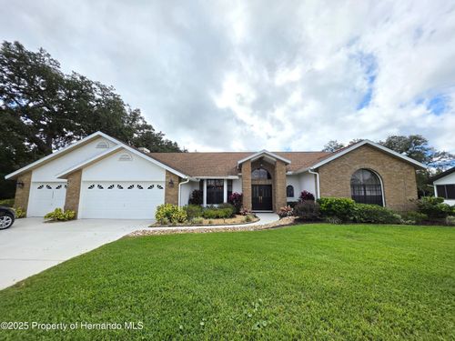 9446 Ashley Dr, Weeki Wachee, FL, 34613-4255 | Card Image