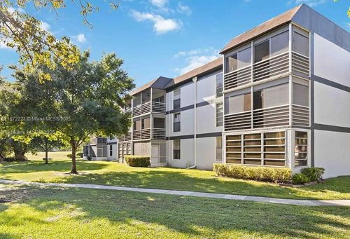 apt-e201-8350 Sands Point Blvd, Tamarac, FL, 33321-3833 | Card Image
