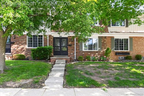 1900 Wickham St, Royal Oak, MI, 48073-1123 | Card Image