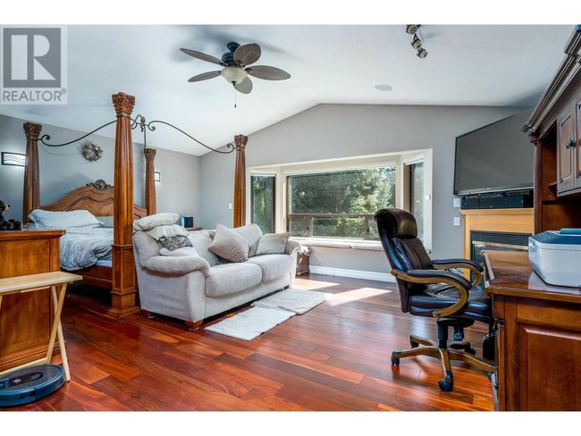 40142 Kalodon Rd, House other with 5 bedrooms, 3 bathrooms and 10 parking in Garibaldi Highlands BC | Image 13