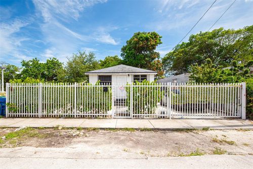 1820 Nw 63rd St, MIAMI, FL, 33147-7832 | Card Image