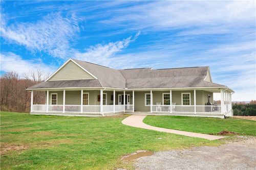 262 Windy Point Rd, Harrisville, PA, 16038-2918 | Card Image