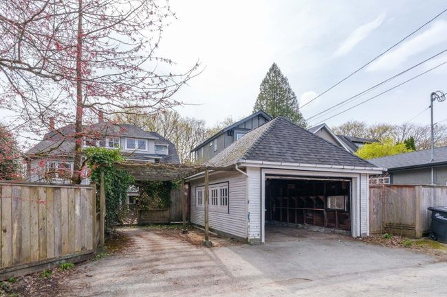 3905 W 19 Th Avenue, House other with 4 bedrooms, 2 bathrooms and 2 parking in Vancouver BC | Image 32