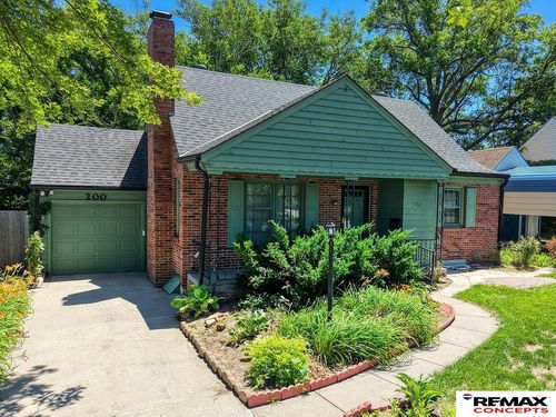 200 S Cotner Blvd, Lincoln, NE, 68510-2105 | Card Image