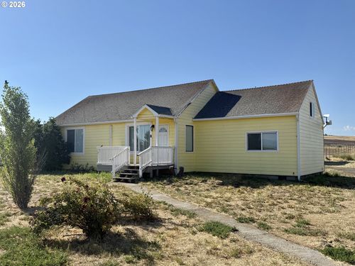 154 String Street Rd, Centerville, WA, 98613 | Card Image