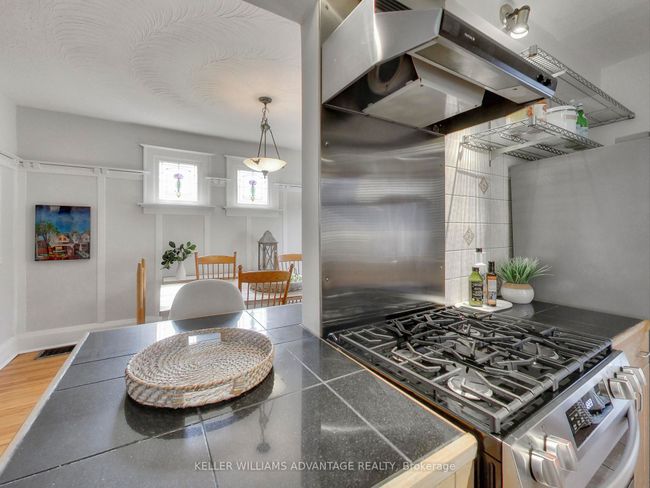72 Beachview Cres, House other with 2 bedrooms, 1 bathrooms and 1 parking in Toronto ON | Image 15
