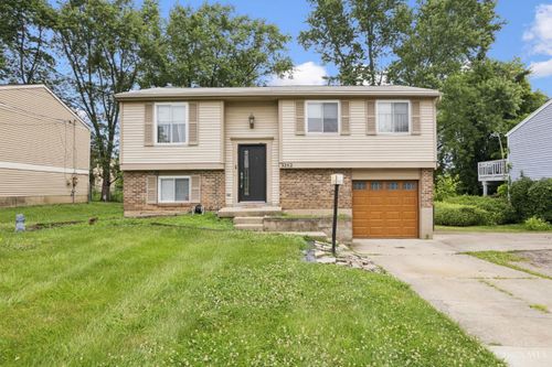3252 Struble Rd, Colerain Twp, OH, 45251-1134 | Card Image