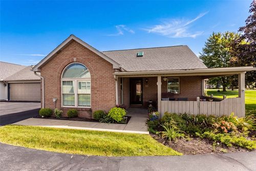 105 Carriage Dr, Freedom, PA, 15042-2818 | Card Image