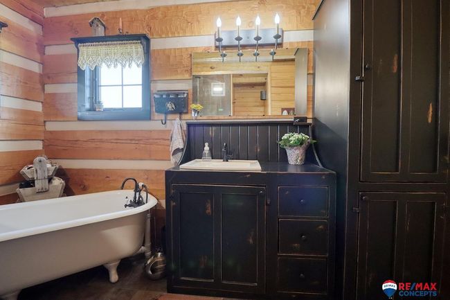 4949 Little Salt Rd, House other with 3 bedrooms, 3 bathrooms and 6 parking in Ceresco NE | Image 24