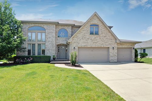 2301 Kerry Ln, Darien, IL, 60561-8443 | Card Image