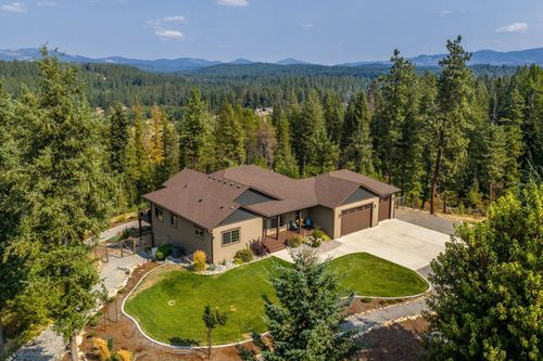 36120 N Milan Elk Rd, Chattaroy, WA, 99003-8881 | Card Image