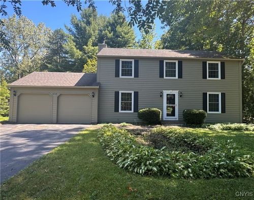 8748 Columbine Cir, Lysander, NY, 13027-1814 | Card Image