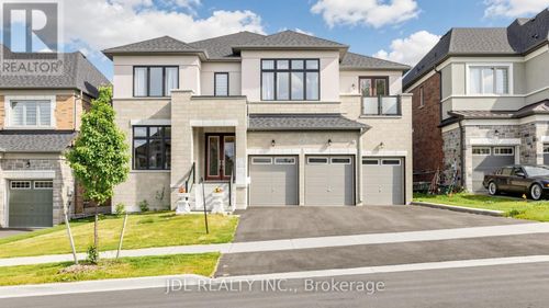 4 Fair Winds Lane, East Gwillimbury (Holland Landing), ON, L9N0E5 | Card Image
