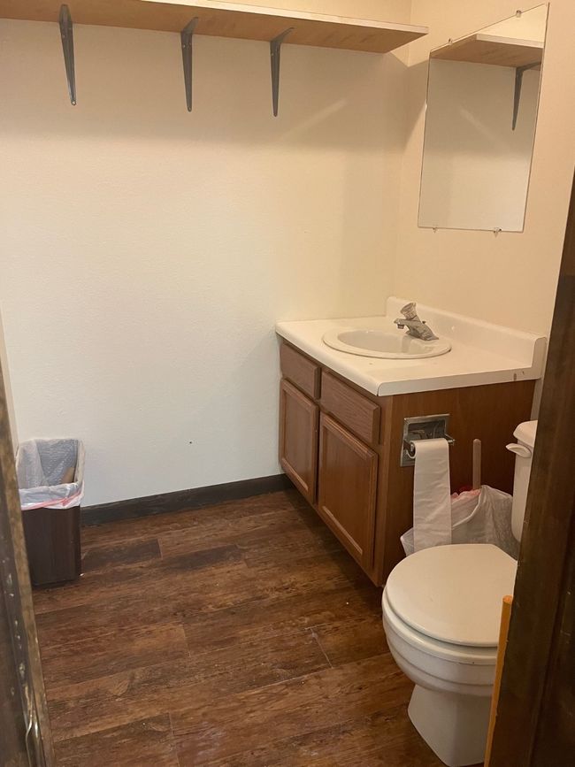 bathroom | Image 6