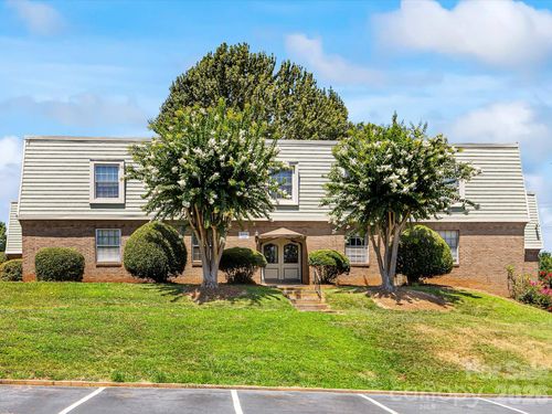 b-2616 Park Rd, Charlotte, NC, 28209-1375 | Card Image