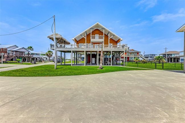 950 Seadrift Dr, House other with 5 bedrooms, 4 bathrooms and null parking in Crystal Beach TX | Image 42