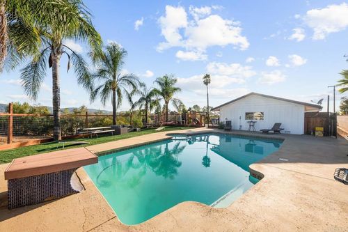 28757 Mac Tan Rd, Valley Center, CA, 92082 | Card Image