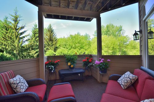 N74W13737 Appleton Ave, Menomonee Falls, WI, 53051-4485 | Card Image
