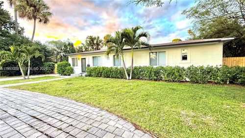 5401 W Broward Blvd, Plantation, FL, 33317-2618 | Card Image