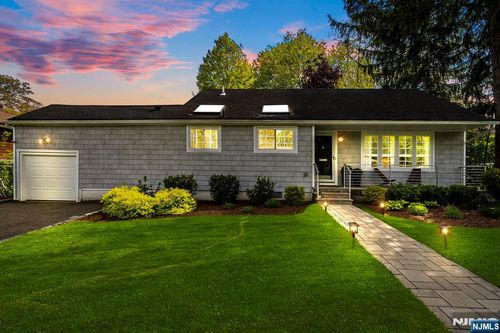 11 Homewood Way, Montclair, NJ, 07042-2420 | Card Image