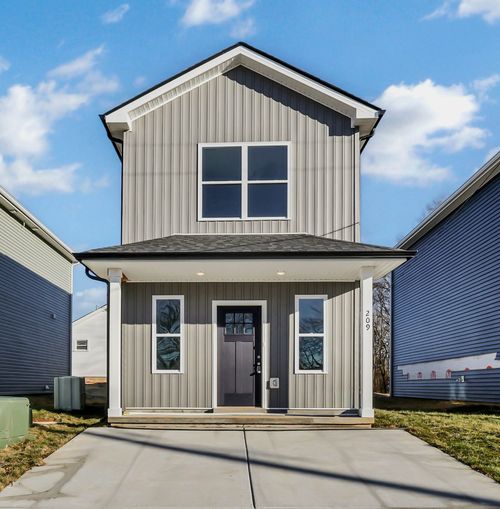 209 Robert St, Clarksville, TN, 37040-5208 | Card Image