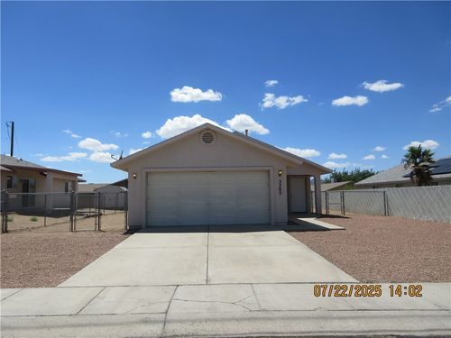 3285 N Central St, Kingman, AZ, 86401-3604 | Card Image