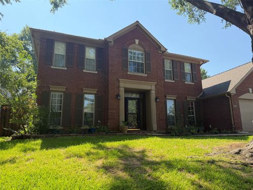 1086 Woodbriar Dr, Grapevine, TX, 76051-7817 | Card Image
