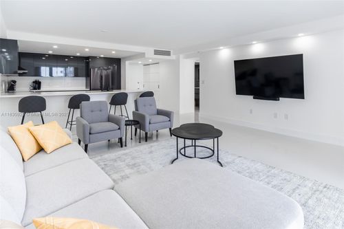 apt-601-5701 Collins Ave, Miami Beach, FL, 33140-2332 | Card Image