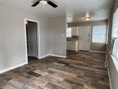 1-8713 Peachtree St, Houston, TX, 77016-5813 | Card Image