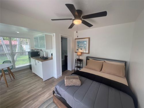 4-1505 Ne 15th Ave, Fort Lauderdale, FL, 33304-4848 | Card Image
