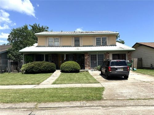 809 Lawrence St, Gretna, LA, 70056-7637 | Card Image