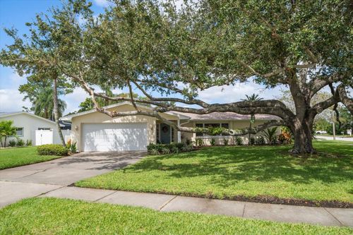 2132 Sandpiper Dr, CLEARWATER, FL, 33764-6618 | Card Image