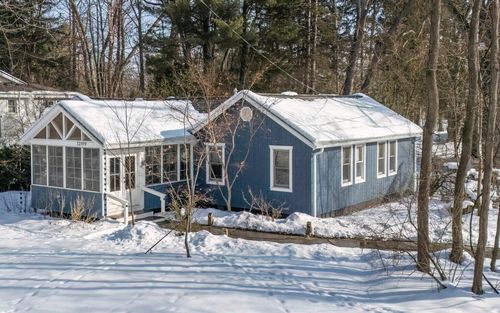 12199 Linden Ave, Sawyer, MI, 49125-9189 | Card Image