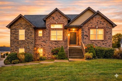 410 River Heights Dr, Clarksville, TN, 37040-7348 | Card Image