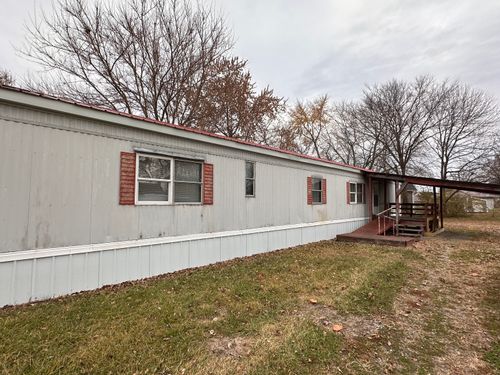 304 S West St, Westport, IN, 47283-9799 | Card Image