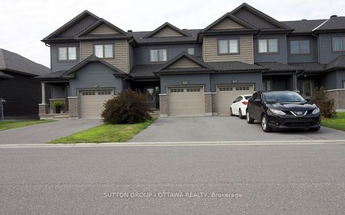 303 De L'Étang St, Rockland, ON, K4K0K1 | Card Image