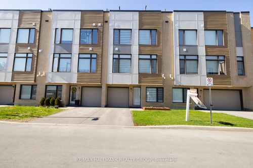 55 Cherry Blossom Private Private W, Parkway Park - Queensway Terrace S and Area, ON, K2H0C4 | Card Image