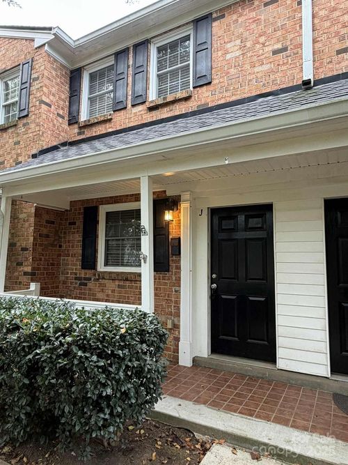 1218 Green Oaks Ln, Charlotte, NC, 28205-5545 | Card Image
