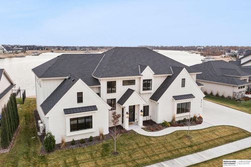 6213 N 295th St, Valley, NE, 68064-7441 | Card Image