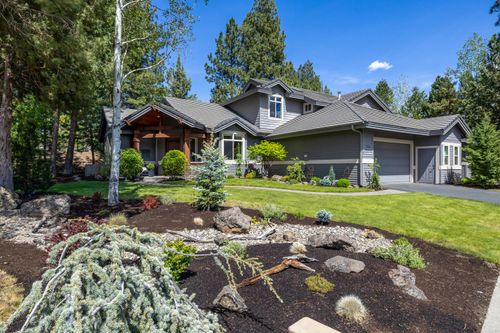 19460 Chip Shot Ln, Bend, OR, 97702-1972 | Card Image
