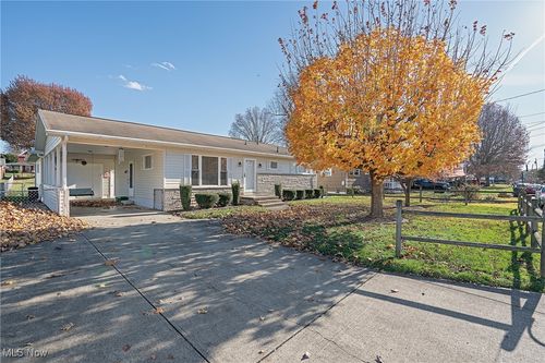 5602 3rd Ave, Vienna, WV, 26105-1926 | Card Image