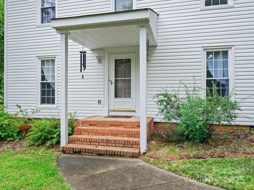 7317 Red Branch Ln, Charlotte, NC, 28226-3860 | Card Image