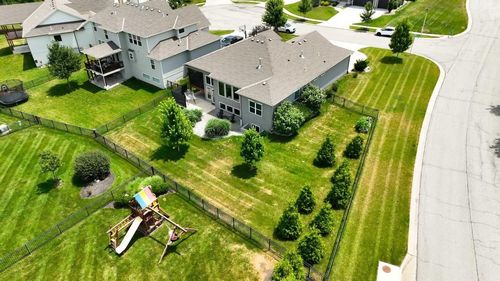 16486 S Chalet Dr, Olathe, KS, 66062-2516 | Card Image