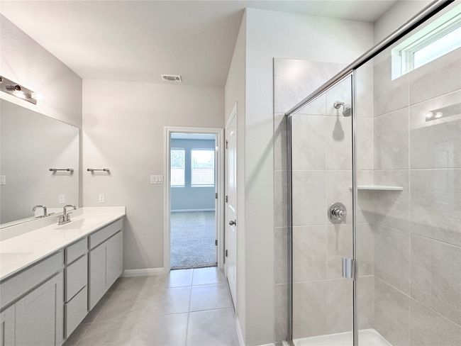 Primary Bathroom | Image 22