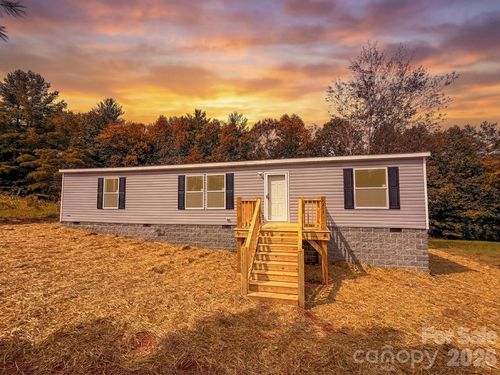 4277 Chinquapin Cir, Lenoir, NC, 28645-9839 | Card Image