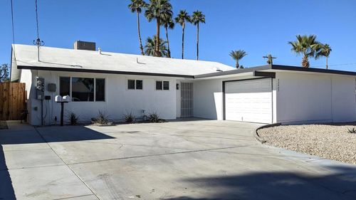 42405 Iowa Street, Palm Desert, CA, 92211 | Card Image