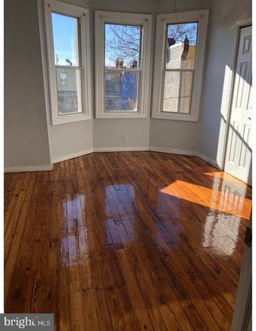 2315 Pierce St, PHILADELPHIA, PA, 19145-1824 | Card Image