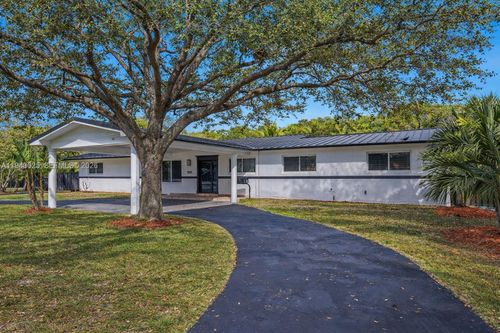 7695 Sw 142nd St, Palmetto Bay, FL, 33158-1635 | Card Image