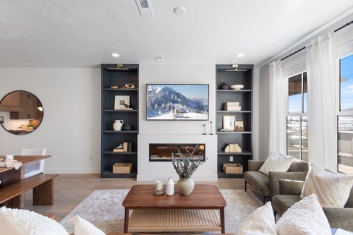 314-6957 W Gravel Cross Way, West Jordan, UT, 84081-3019 | Card Image