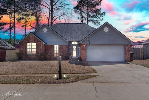 439 Cross Dr, Haughton, LA, 71037-7121 | Card Image